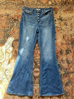 SO Women's Medium Blue High-Rise Flare Jeans